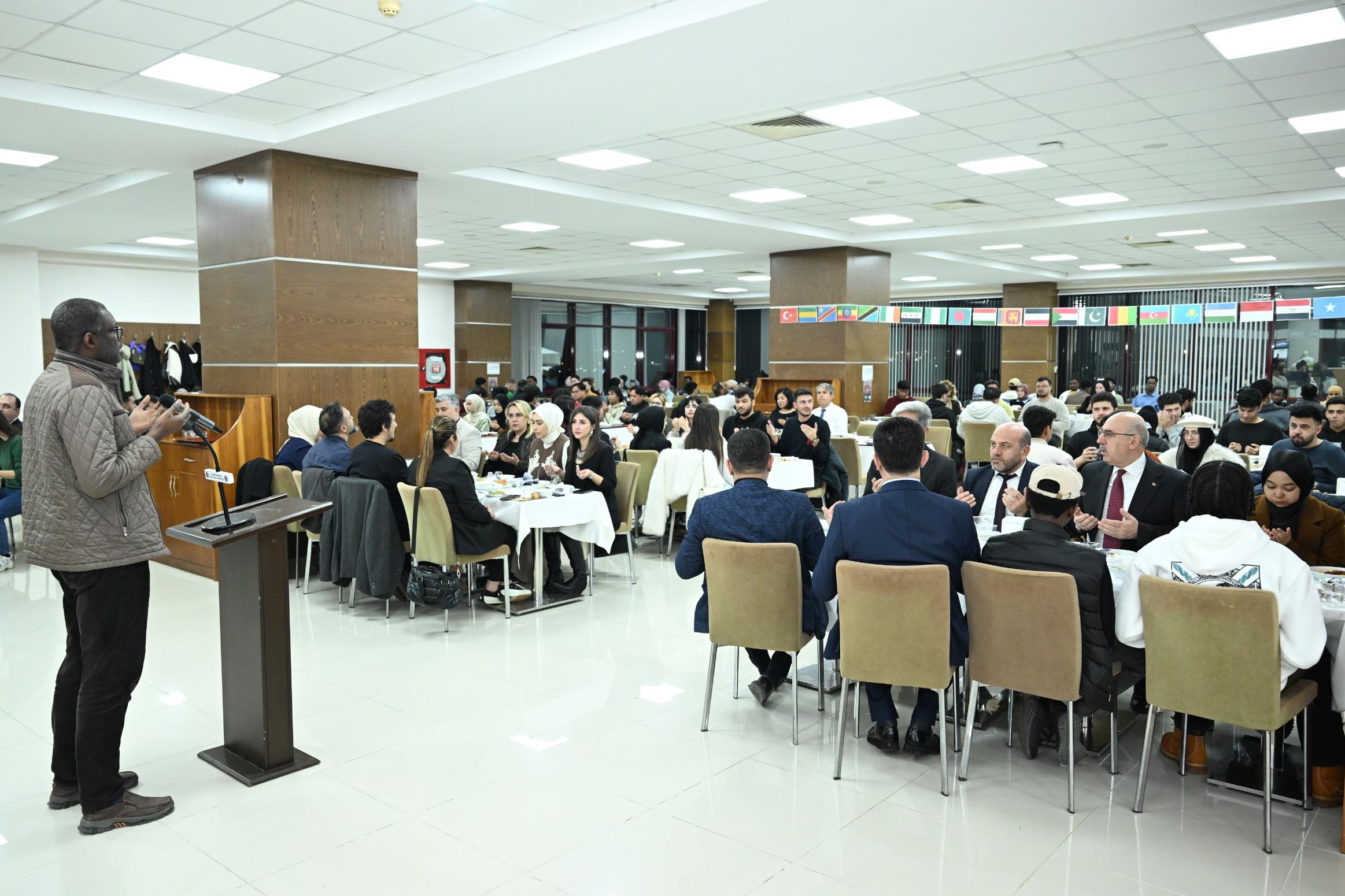 KSÜ’de Uluslararası Öğrencilere İftar Programı Düzenlendi