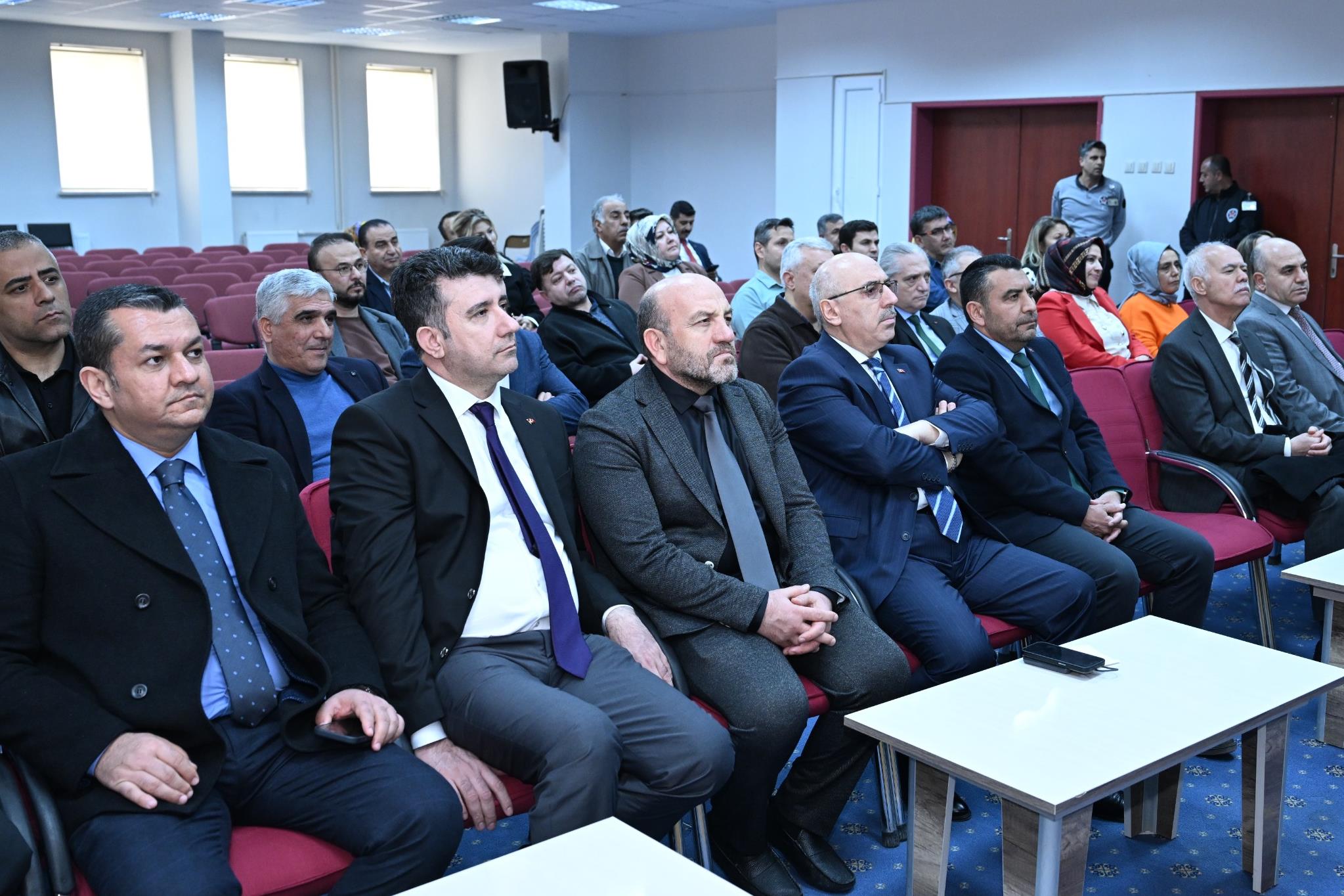 KSÜ Rektörü Prof. Dr. Mahmut Ak, Afşin’de İftar Programına Katıldı ve İncelemelerde Bulundu