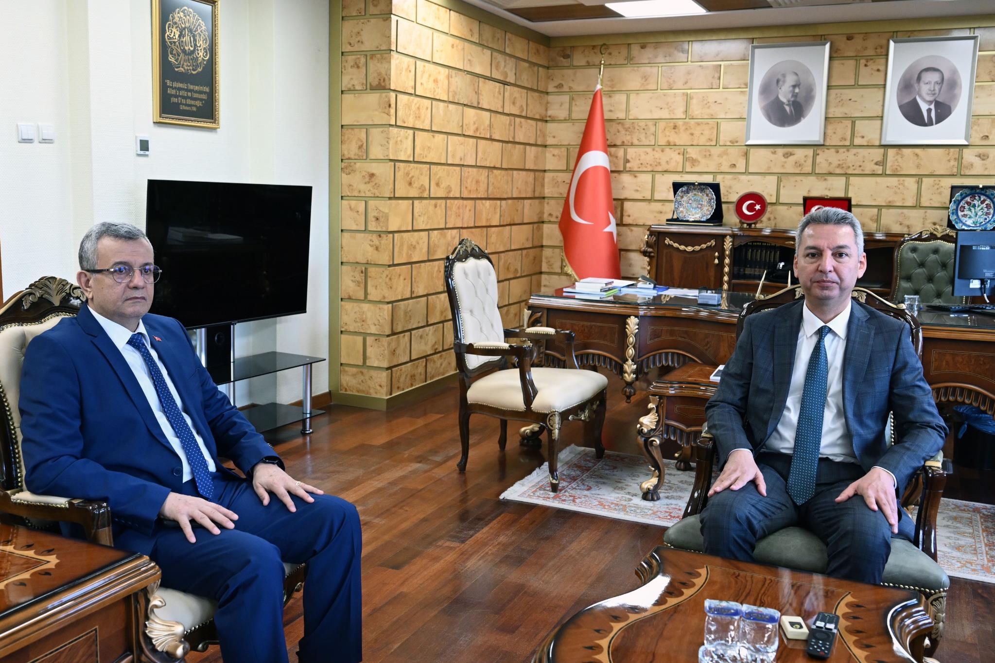 Türk Eğitim-Sen KSÜ Temsilcisi Söğüt’ten Rektör Okumuş’a Ziyaret