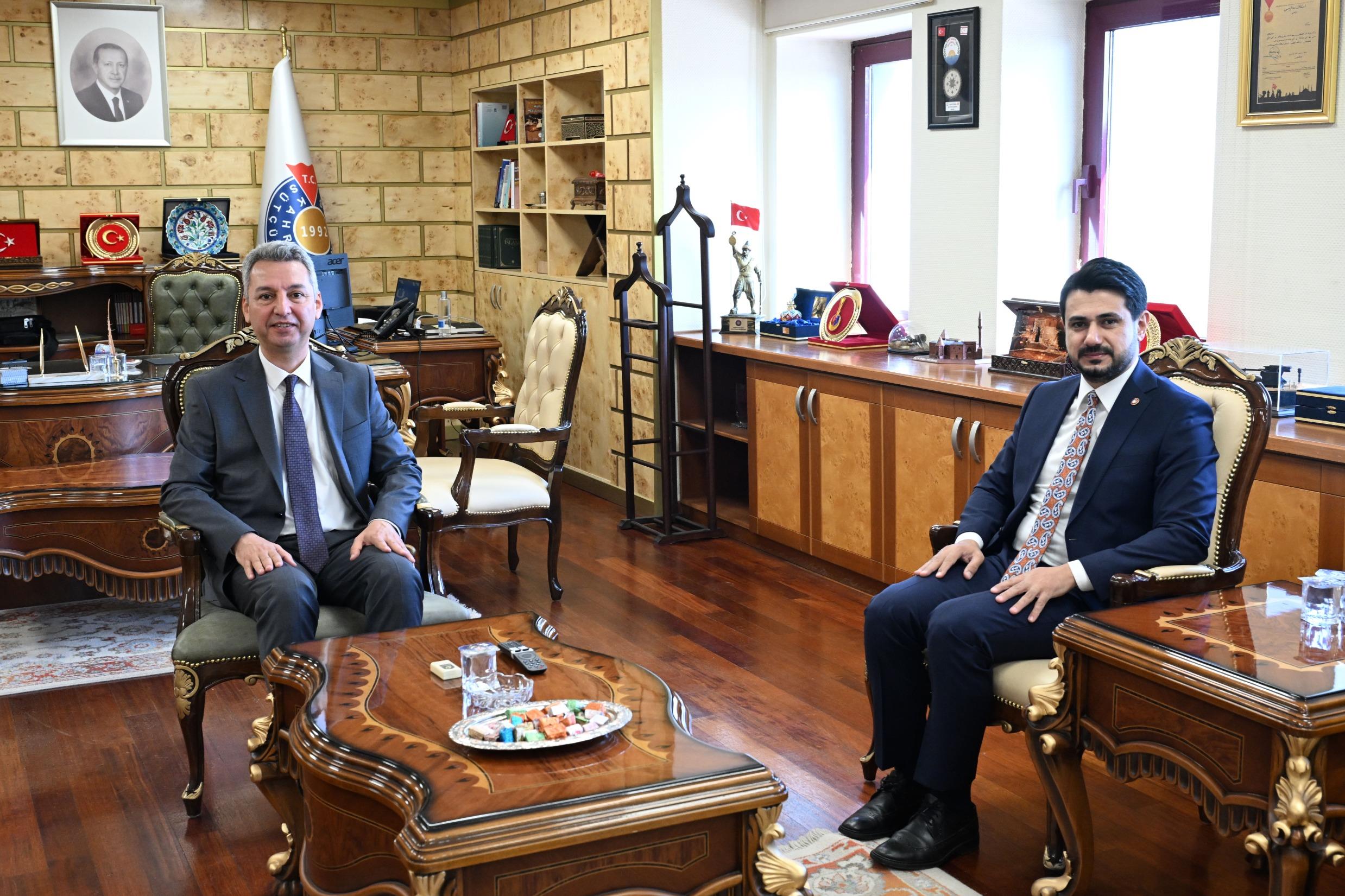 Kızılay Kahramanmaraş İl Merkez Başkanlığı’ndan KSÜ Rektörü Okumuş’a Ziyaret