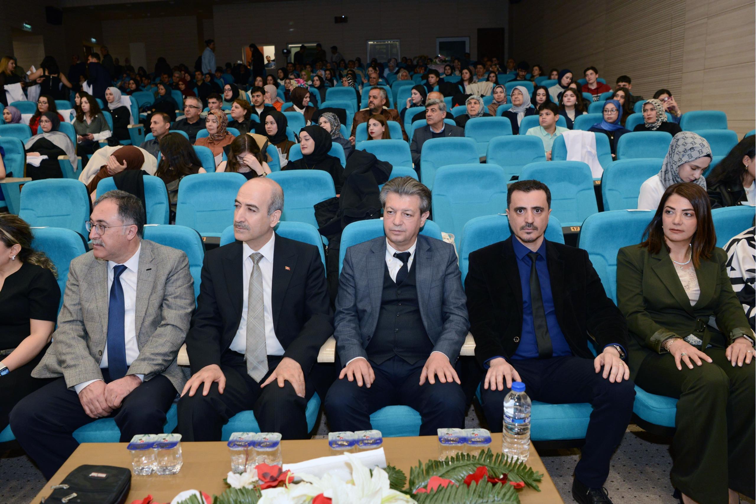 KSÜ’de Fizyoterapist Adayları Beyaz Önlüklerini Giydi