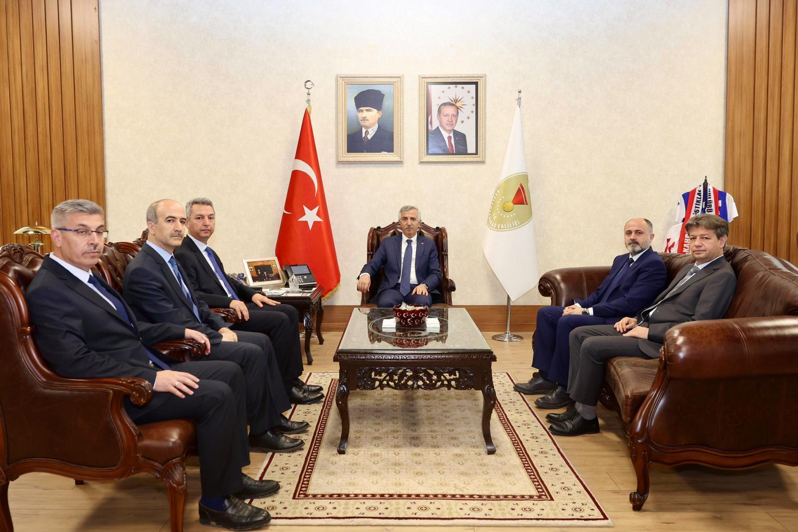 Rektör Okumuş’tan Vali Ünlüer’e Ziyaret