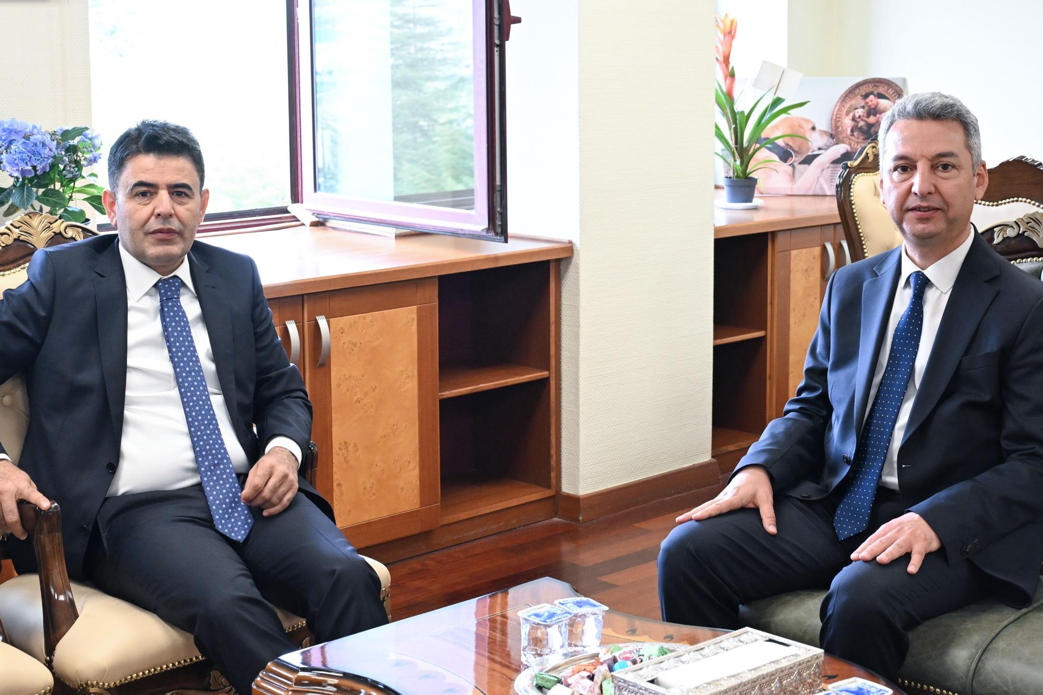 Bakan Yardımcısı Boyraz’dan Rektör Okumuş’a Ziyaret