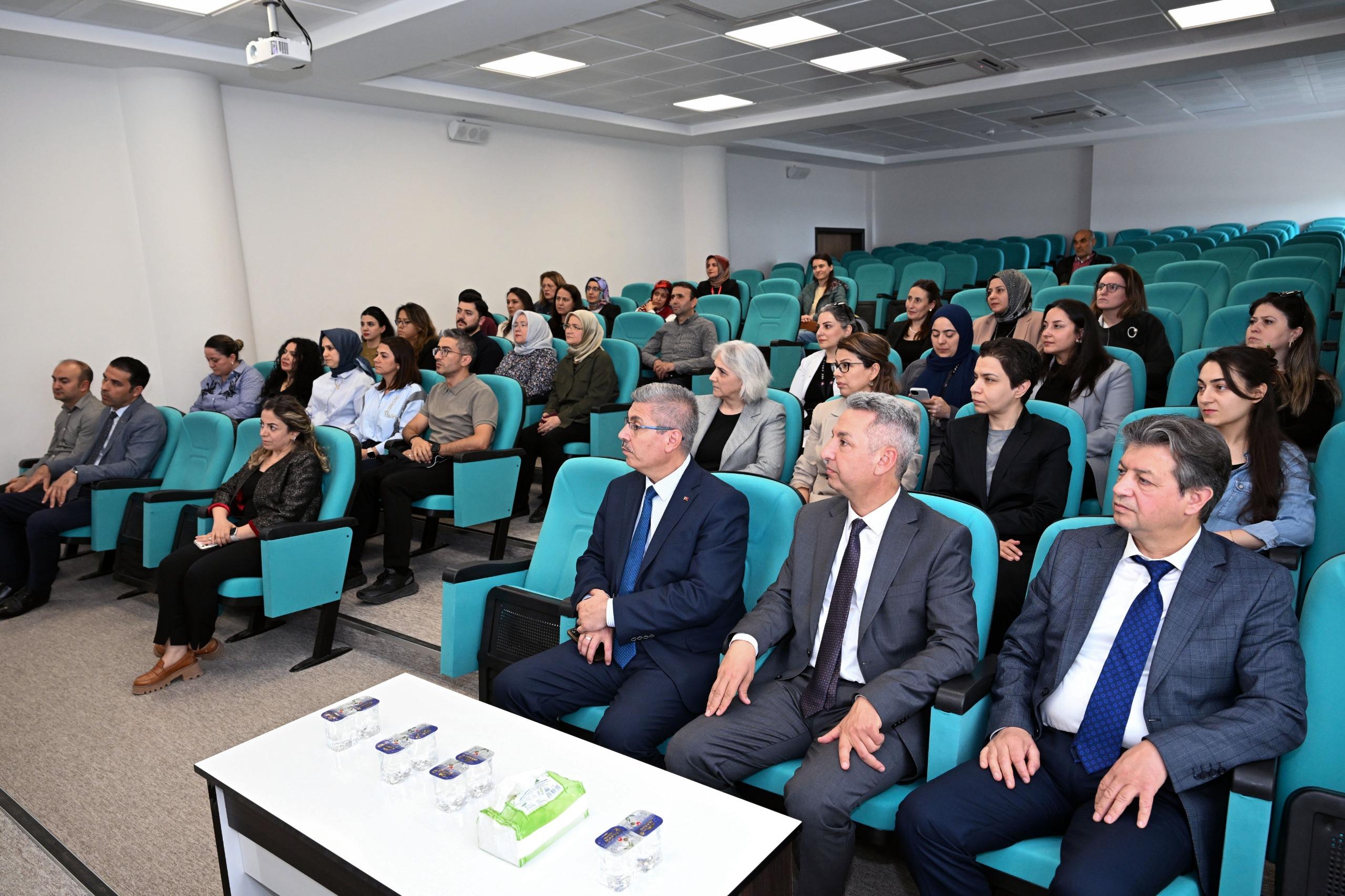 Sağlık Bilimleri Fakültesi Akademik Kurul Toplantısı Gerçekleştirildi