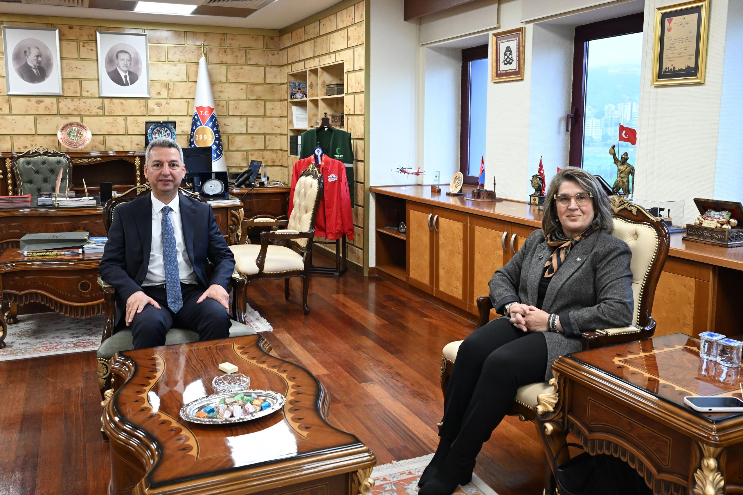 Kahramanmaraş Kadın Platformu'ndan KSÜ Rektörü Okumuş’a Ziyaret