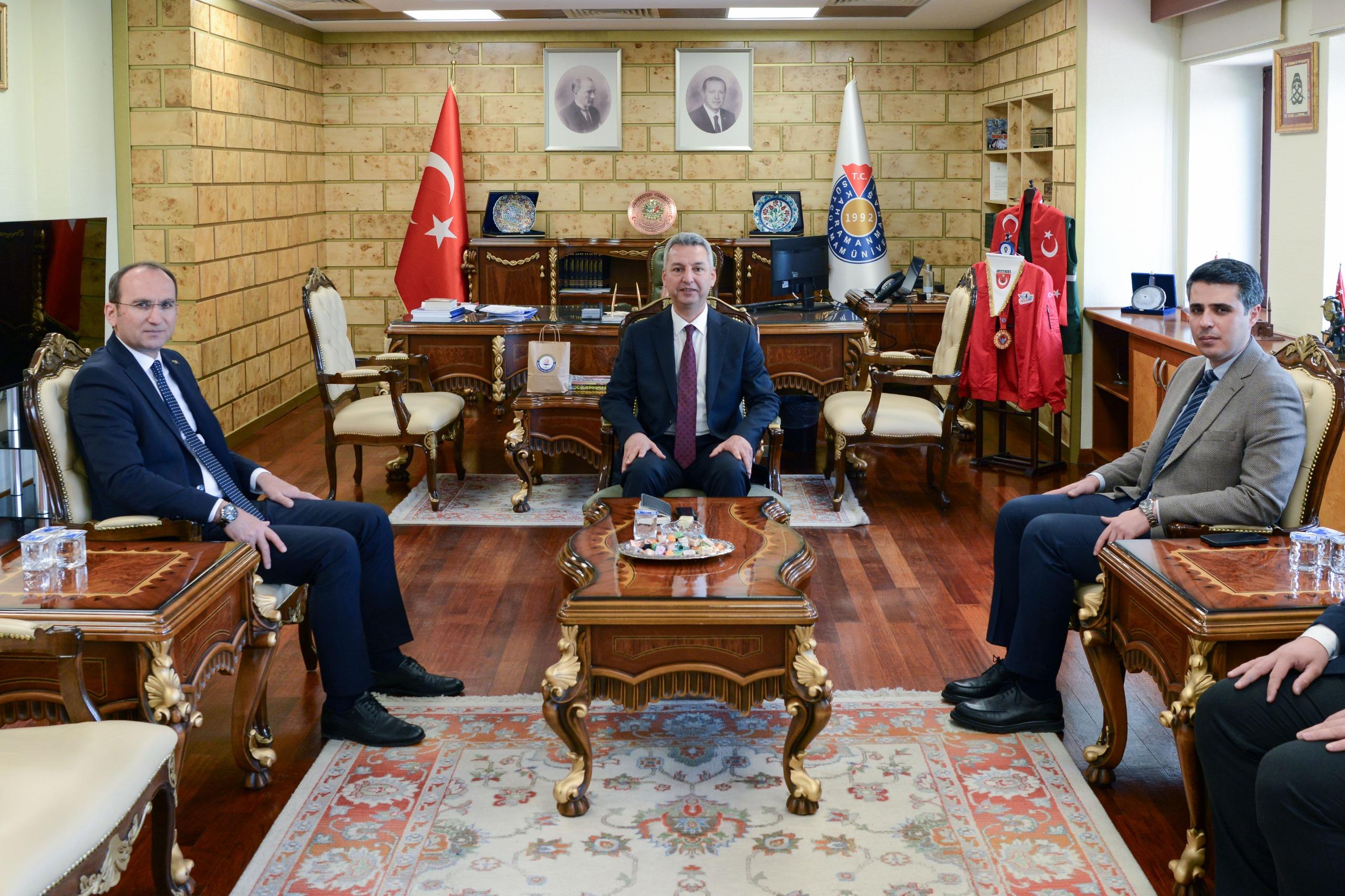 Afşin ve Elbistan Kaymakamlarından KSÜ Rektörü Okumuş’a Ziyaret