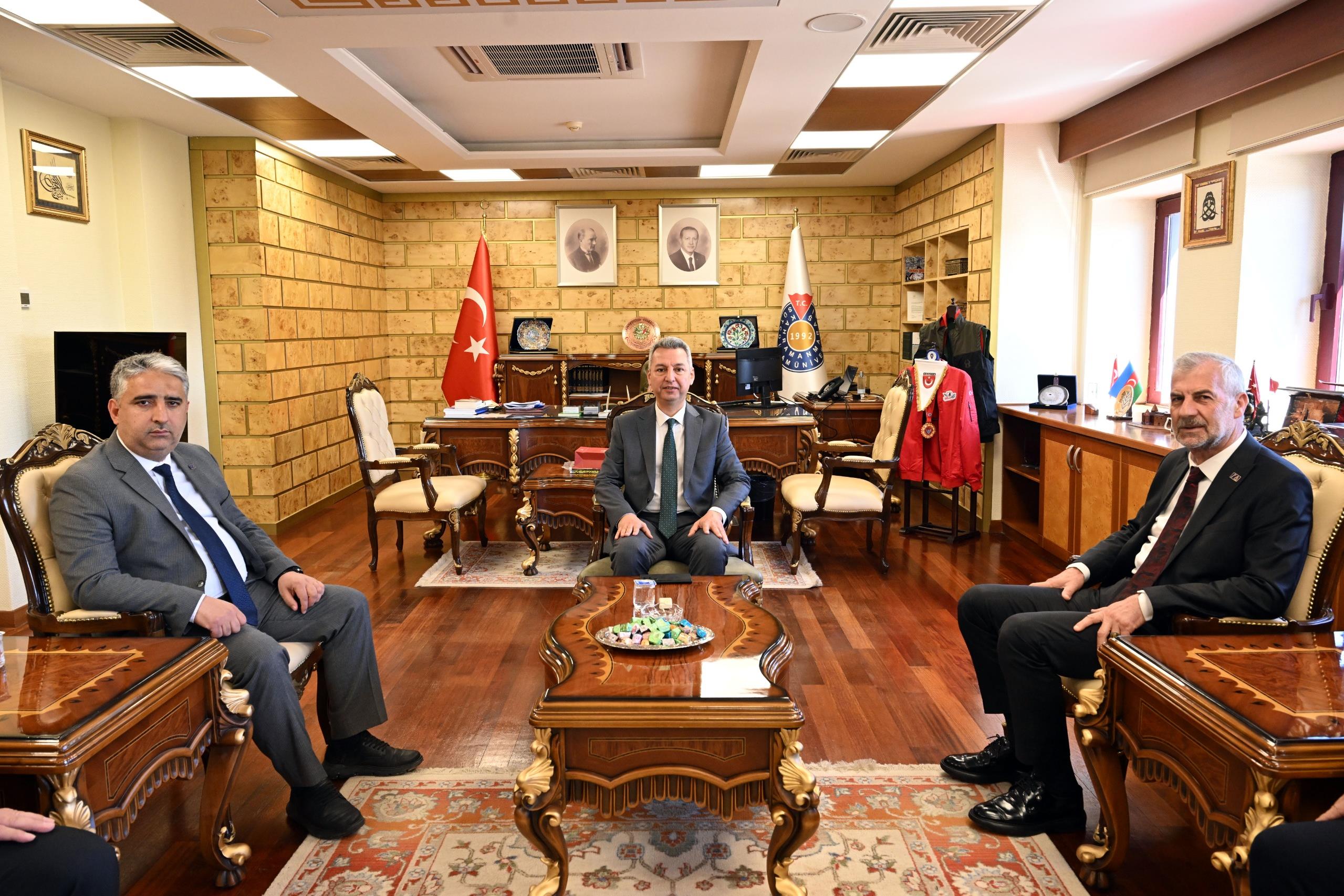 Anahtar Parti Heyetinden KSÜ Rektörü Prof. Dr. İbrahim Taner Okumuş’a Ziyaret