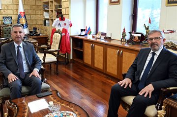 Önceki Dönem Göksun Belediye Başkanı Aydın’dan KSÜ Rektörü Okumuş’a Ziyaret