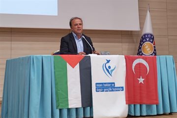 KSÜ’de Hayata Yön Veren Edebiyat Konferansı Düzenlendi