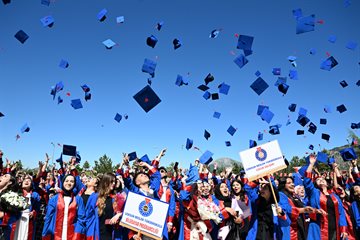 Göksun'da Mezuniyet Coşkusu Yaşandı