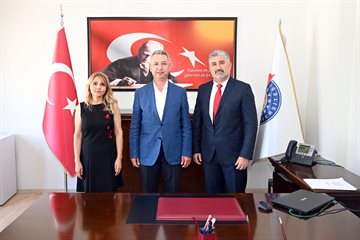 Yabancı Diller Yüksekokulu Müdürlüğüne Dr. Öğr. Üyesi Mustafa Çakır Atandı