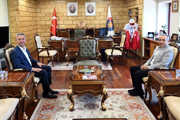 AK Parti Kahramanmaraş Milletvekili Karatutlu’dan KSÜ Rektörü Okumuş’a Ziyaret