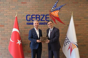 Rektör Okumuş’tan GTÜ Rektörü Prof. Dr. Hacı Ali Mantar’a Hayırlı Olsun Ziyareti