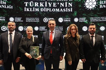 Üniversitemiz “Sıfır Atıktan COP31’e: Türkiye’nin İklim Diplomasisi” Panelinde Temsil Edildi